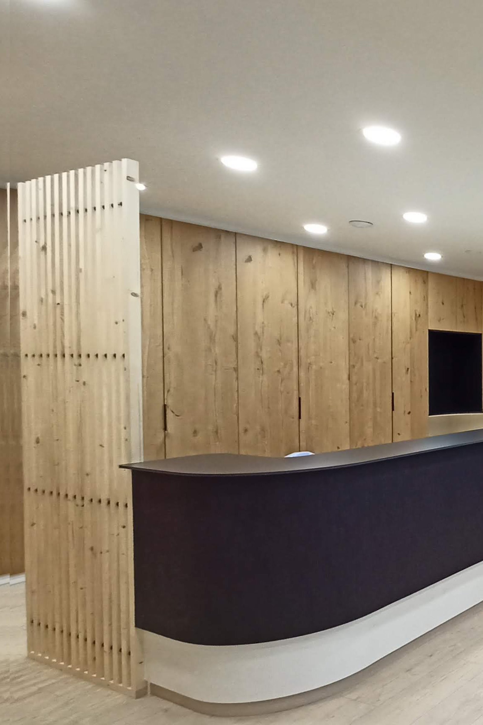 Oficinas Maderas Portu