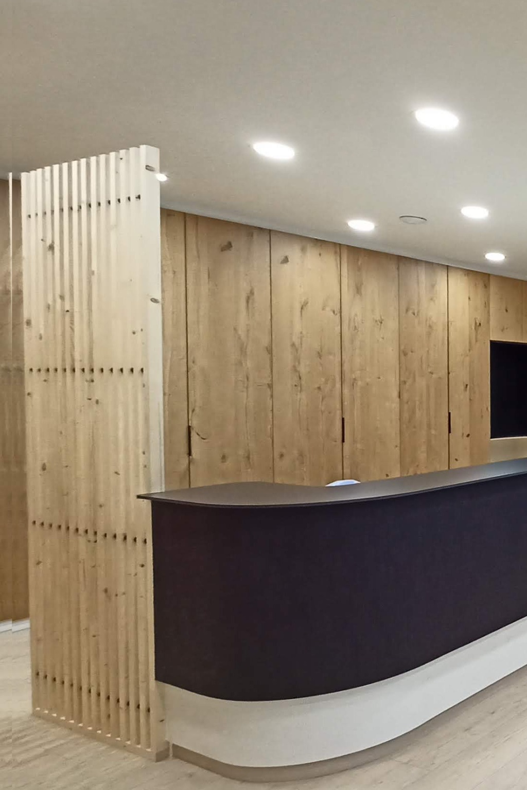 Oficinas Maderas Portu